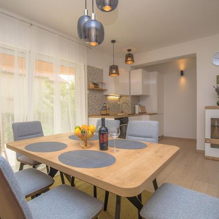 Elena Apartment Sibenik Bagian luar foto