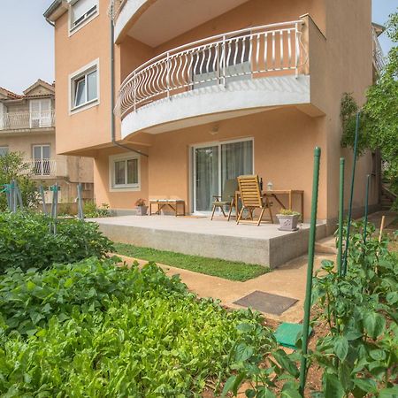 Elena Apartment Sibenik Bagian luar foto