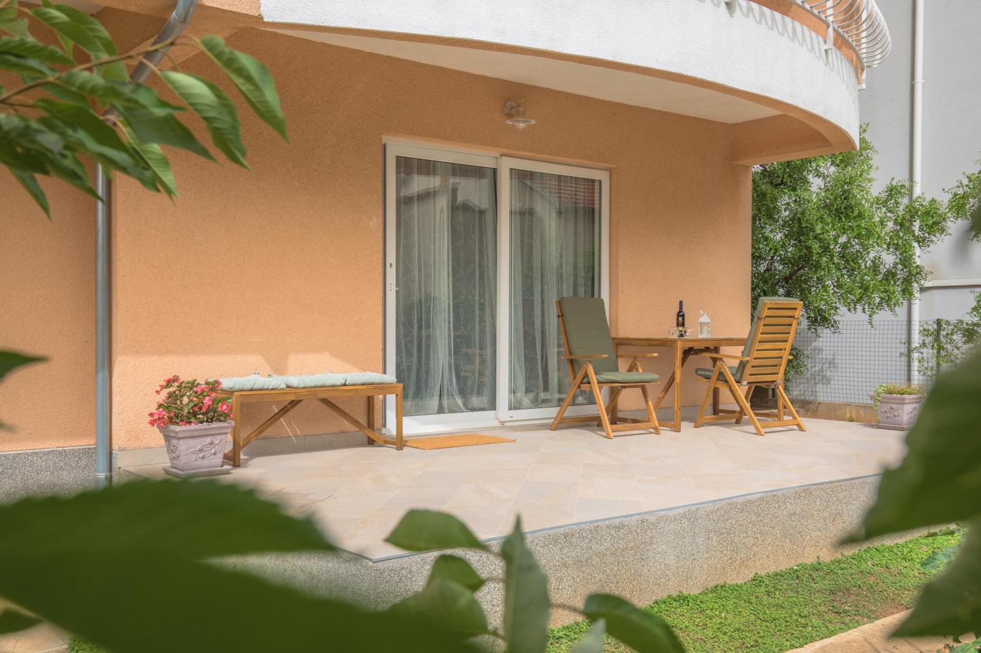 Elena Apartment Sibenik Bagian luar foto
